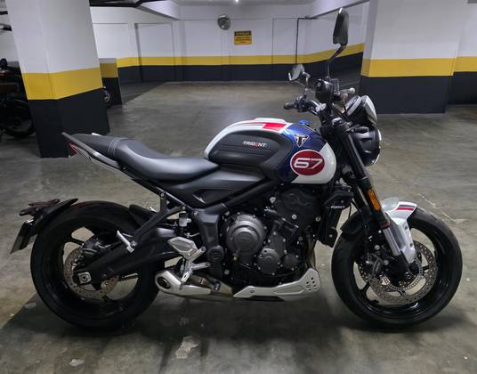 TRIUMPH TRIDENT 660 TRIPLE TRIBUTE EDITION TRIUMPH TRIDENT 660 TRIPLE TRIBUTE EDITION